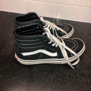 Kids SK8-Hi Black Vans (SIZE: 3.0)